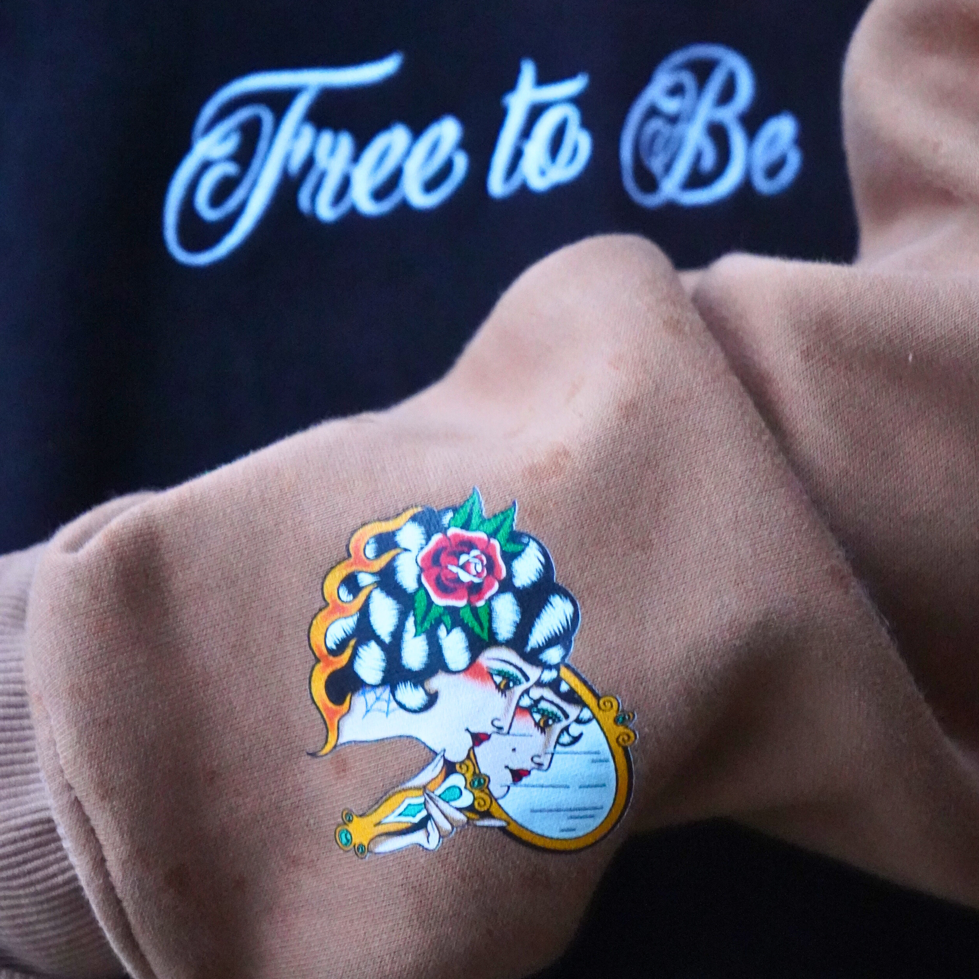 Stegle Hoodie 'Free To be'
